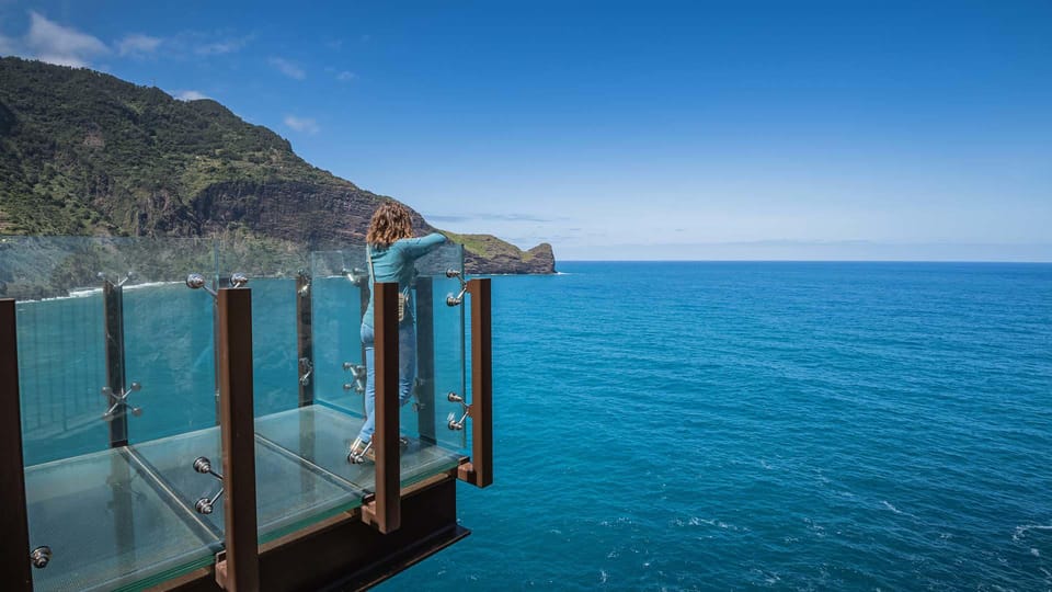 Madeira Funchal:East Tour Pico Arieiro & Santana&Laurissilva - Machico and Pico do Facho: the sea-and-mountains balcony feeling