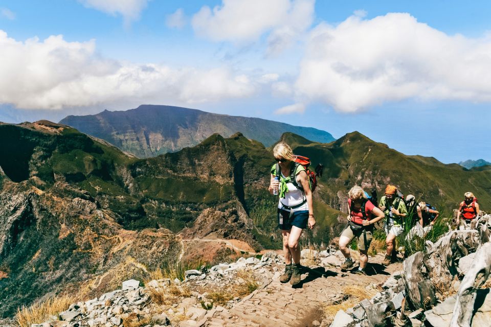 Madeira: Pico Arieiro to Pico Ruivo Hike - Descending toward Teixeira and swapping effort for calm
