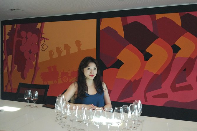 Port Wine Lodges Tour Including 7 Port Wine Tastings (English) - Meeting at Pilares da Ponte Pênsil: don’t overthink it