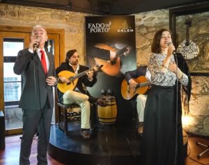 Porto: Cálem Cellar Tour, Fado Show & Wine Tasting - The English Cellar Tour: What You Learn in 30 Minutes