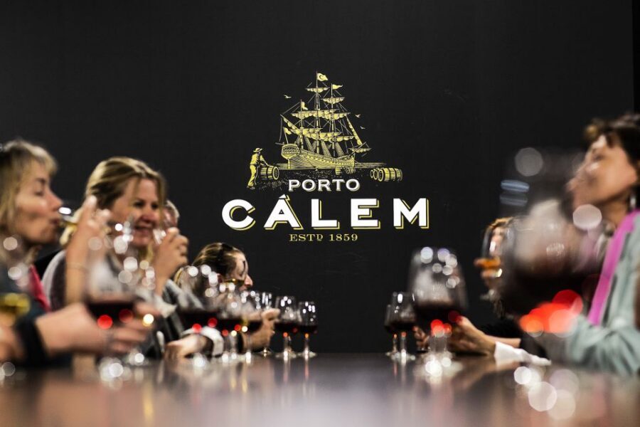 Porto: Cálem Cellar Tour, Interactive Museum & Wine Tasting - Porto’s Wine Country Starter Kit at Cálem Cellars