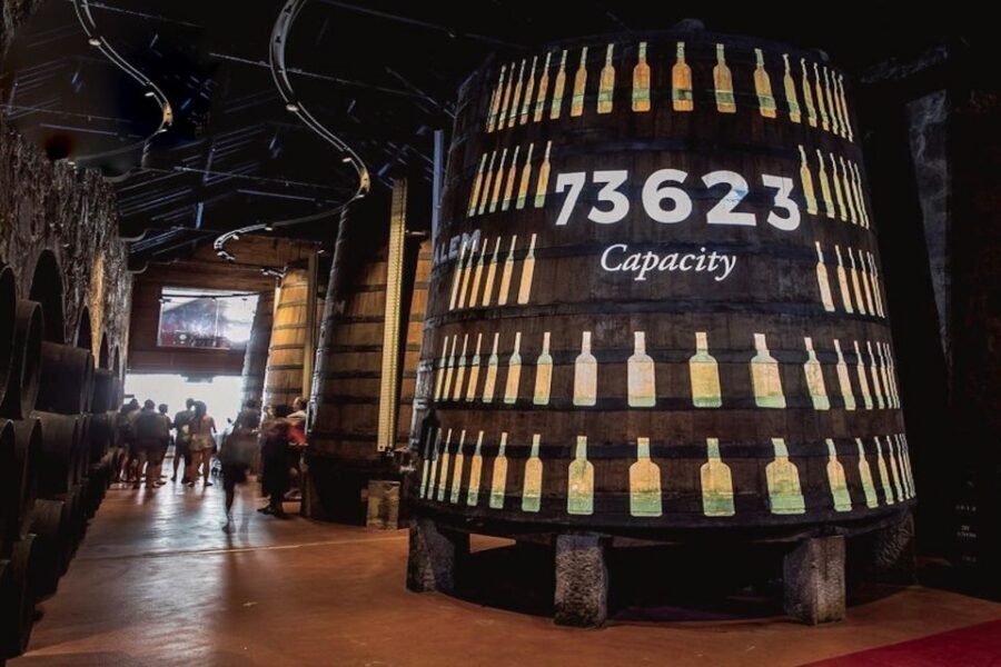 Porto: Cálem Cellar Tour, Interactive Museum & Wine Tasting - Price and Time Math: Is It Good Value at Around $23?
