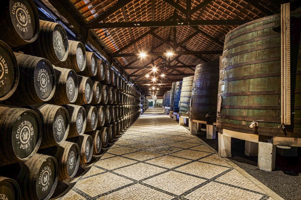 Porto: Cockburn’s Port Lodge Tour and Tasting - Timing matters: when you can catch the cooper (and when you can’t)