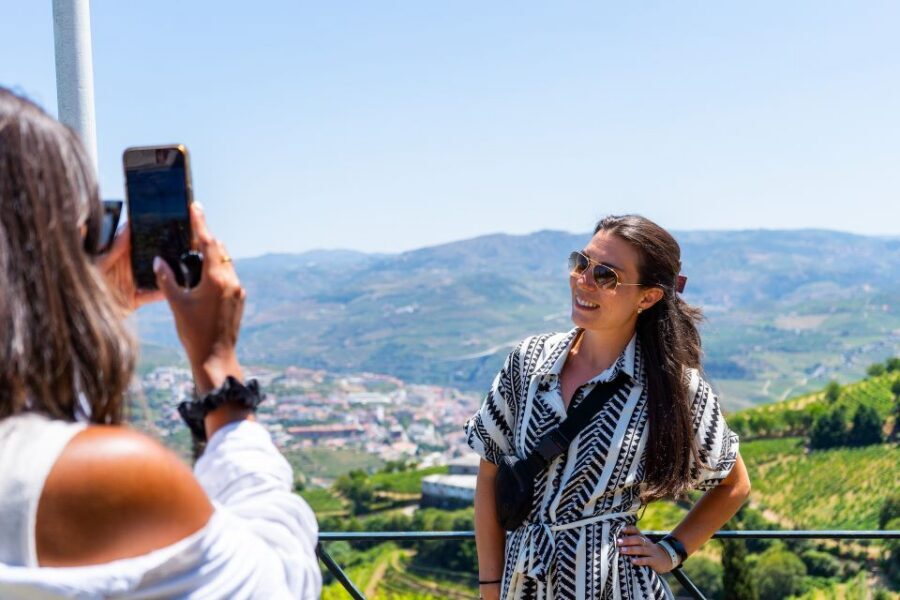 Porto: Douro Valley Tour with Lunch, Boat Cruise & Tastings - Why this Douro Valley plan feels like a smart full day