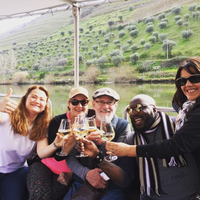 Porto: Douro Valley Wine Tour with Tastings, Lunch & Cruise - Pinhão and the 1-Hour Boat Cruise: Views Only the River Gives