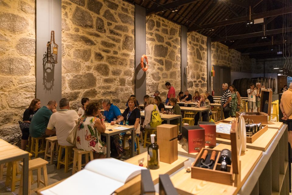 Porto: Guided Tour and Tasting of 3 Port Wines at Poças - Key highlights you’ll care about
