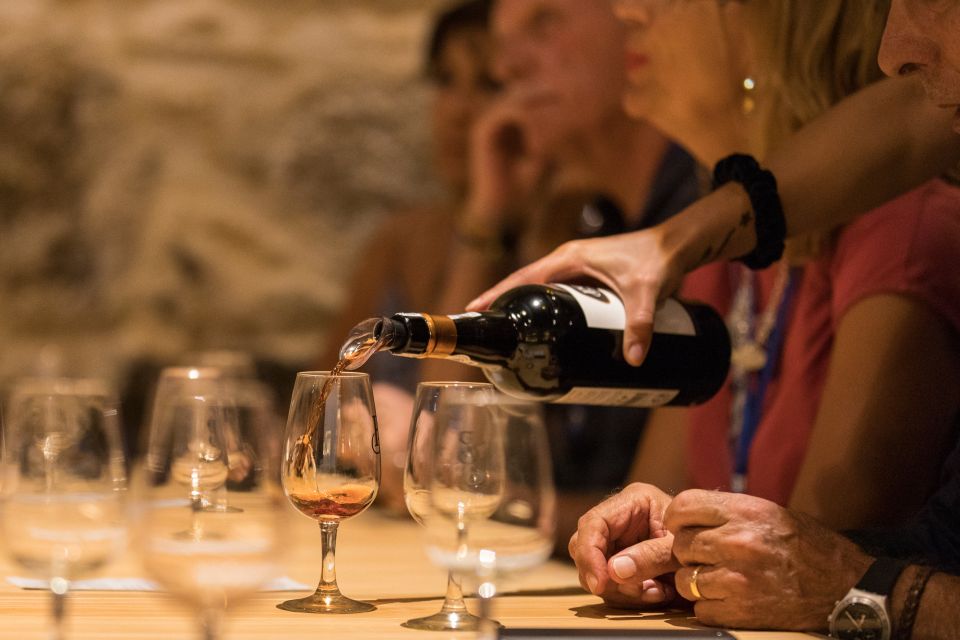 Porto: Guided Tour and Tasting of 3 Port Wines at Poças - The tasting room: how the three Port samples work in real life