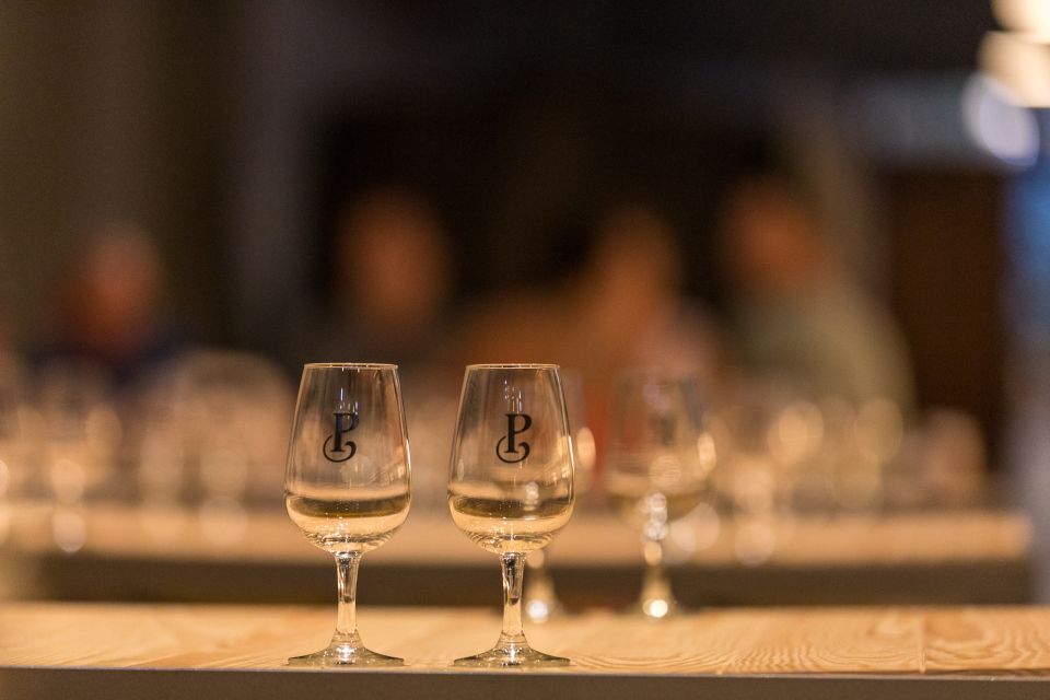 Porto: Guided Tour and Tasting of 3 Port Wines at Poças - Guides and the vibe: why the delivery matters as much as the wine