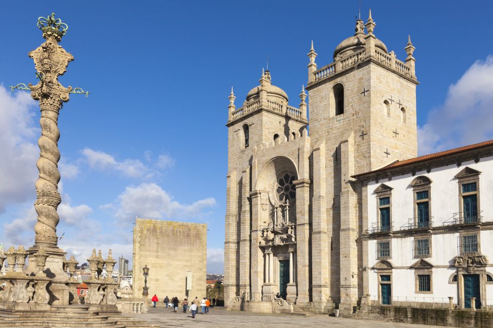 Porto: Historic City Center Walking Tour - Key things to know before you go