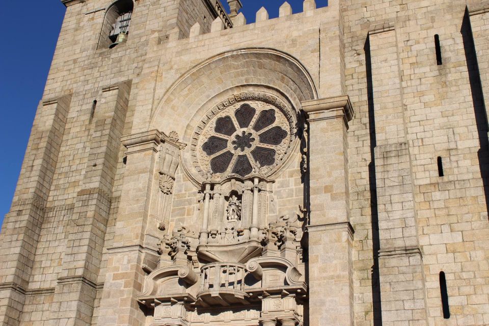 Porto: Historic City Center Walking Tour - Pace, group size, and what it feels like in real life