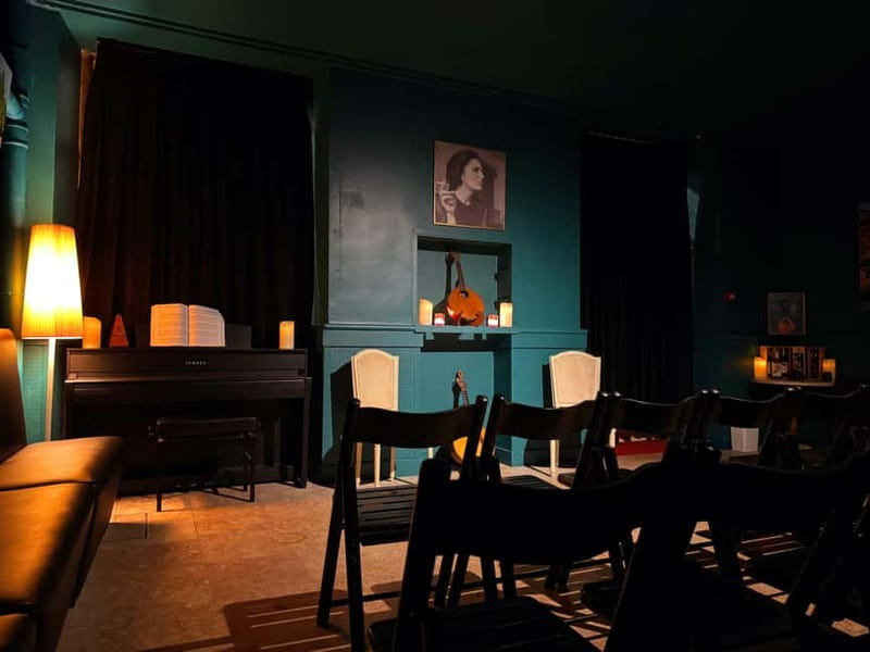 Porto: Intimate Fado Show & Port Wine in Trindade Noble Hall - Should You Book It?