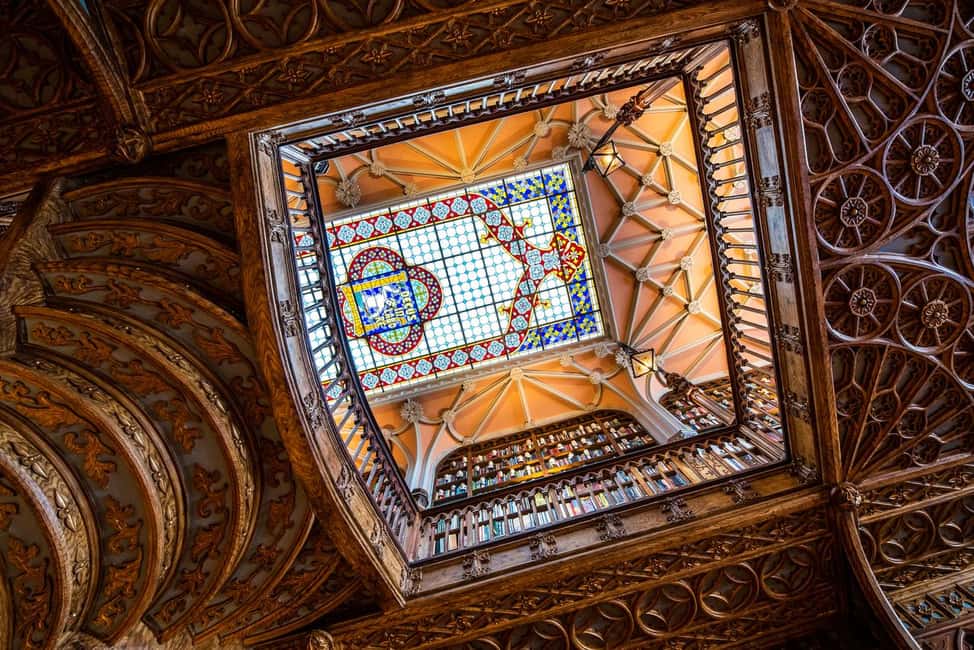 Porto: Livraria Lello Entry Ticket & Foundation Option - Photography Rules and Staircase Shot Tactics