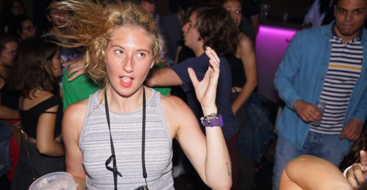 Porto: Pub Crawl with 6 Drinks and VIP Club Entry - Porto Nightlife in Four Stops: What This Pub Crawl Really Delivers