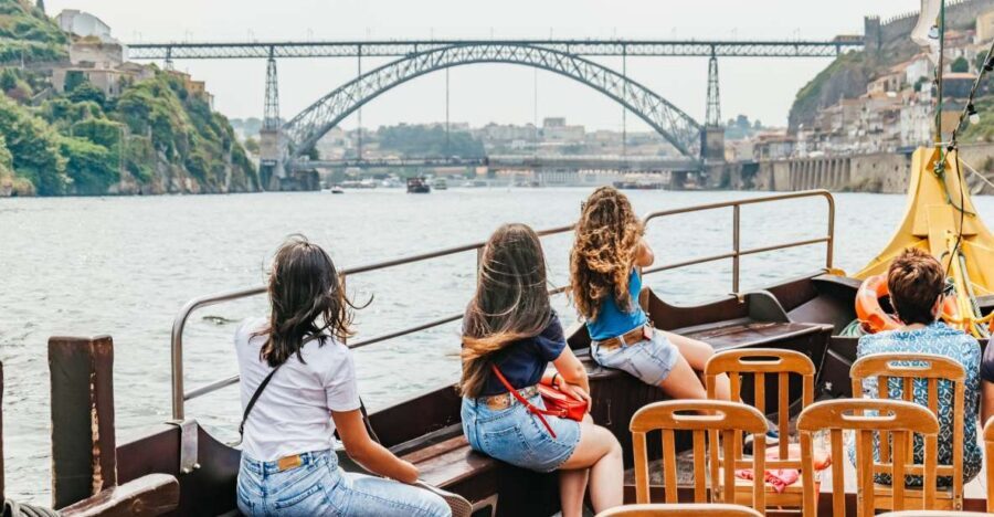 Porto: River Douro 6 Bridges Cruise - Foz do Douro Finish: Where the Douro Meets the Ocean
