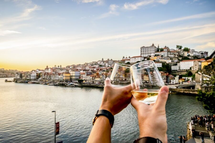 Porto: Six Bridges Cruise - Timing, QR Boarding, and Getting On/Off the Boat