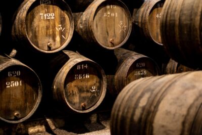 Porto: Taylor's Port Cellars & Tasting - Getting there from Porto: Rua do Choupelo and your best timing