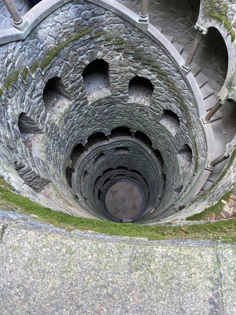 Quinta da Regaleira Skip-the-Ticket-Line Entry & Audioguide - Greenhouse, fish aquarium, and the Fountain of Abundance