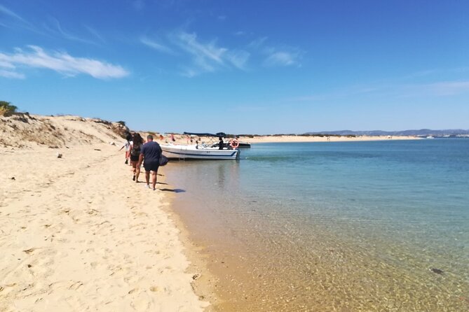 Ria Formosa - Boat trip to the 3 Islands: Armona | Culatra Island | Lighthouse - Culatra Island break: lunch choices and seafood energy