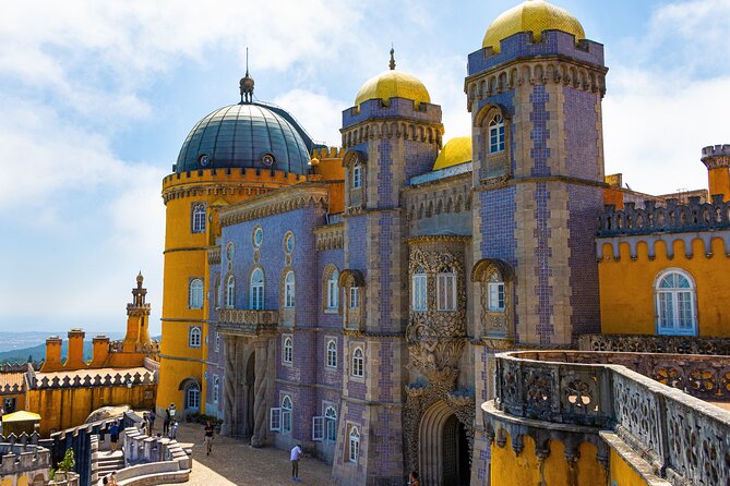 Sintra-Cascais-Pena Palace 8-People Small Group Tour from Lisbon - Piriquita II: a short stop that’s worth it