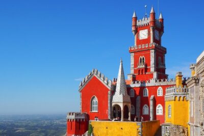 Sintra-Cascais-Pena Palace 8-People Small Group Tour from Lisbon - Sintra’s old center: fairy-tale streets plus real food time