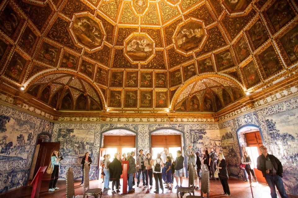Sintra: National Palace and Gardens Skip-the-Line Ticket - The 14-figure audiovisual route and the audio guide (how to use both)