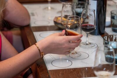 Small Group Douro Valley Wine Tour with Lunch and Cruise - Amarante quick stop: a pretty break from the van