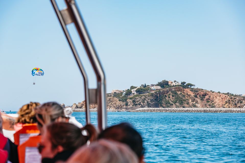 Vilamoura: Benagil Cave Boat Tour with Entry&Dolphin search - Who should book this Benagil cave and dolphin tour?