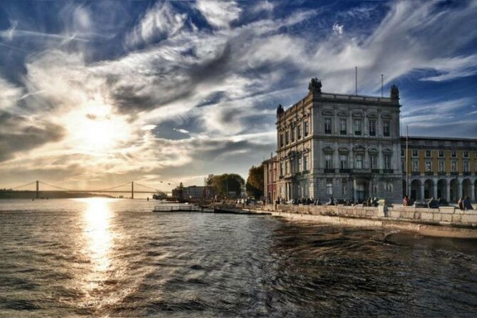 Welcome Lisbon Tour with Local Guide in Private Eco Tuk Tuk - Sé de Lisboa (St. Mary Major): Lisbon’s oldest church energy